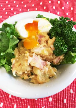 とろ〜り卵☆一味変えベーコンポテトサラダ-レシピのメイン写真