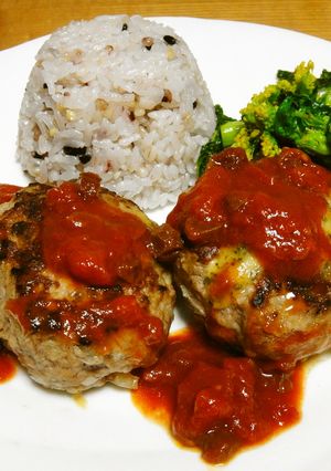 イタリアンなハーブチーズinハンバーグ-レシピのメイン写真