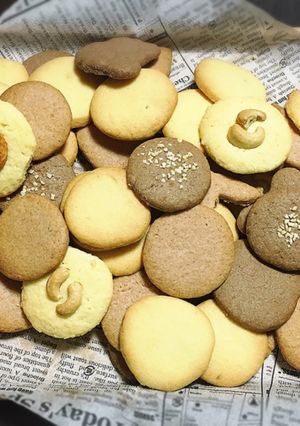 苺、ココア、ナッツの色々クッキー-レシピのメイン写真