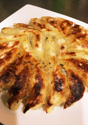 野菜たっぷりだけどコクのある餃子-レシピのメイン写真