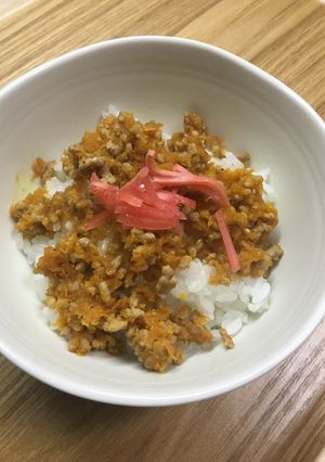 にんじんそぼろ丼-レシピのメイン写真