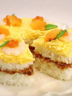 簡単♡ツナそぼろdeひな祭りのケーキ寿司-レシピのメイン写真
