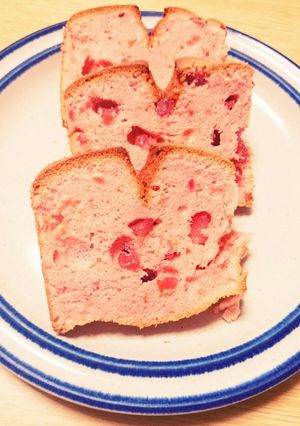 いちごミルクの四角いシフォンケーキ-レシピのメイン写真