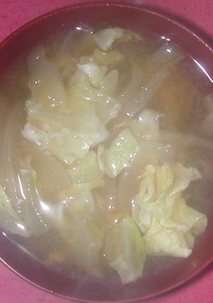 キャベツと玉葱の味噌汁-レシピのメイン写真