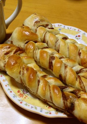 スライス生チョコレートでチョコねじりパン-レシピのメイン写真
