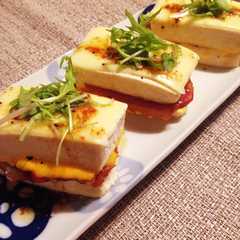 A picture of お豆腐のチーズたっぷりステーキサンド☆.