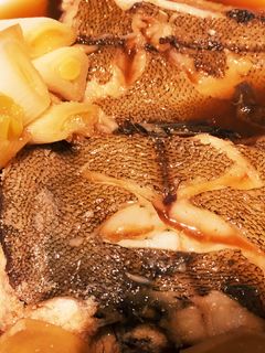 黄金比で簡単!子持ちカレイの煮付け-レシピのメイン写真