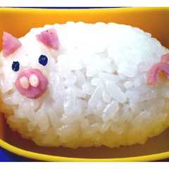 รูปของ ブタおにぎり