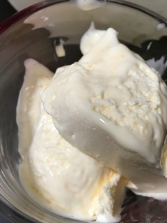 生クリームでアイスクリーム-レシピのメイン写真