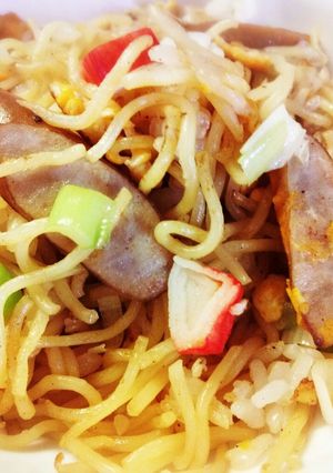マルちゃん塩焼そばで 簡単そばめし-レシピのメイン写真
