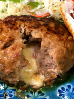 定番★ジュワ〜肉汁テリヤキチーズバーグ-レシピのメイン写真