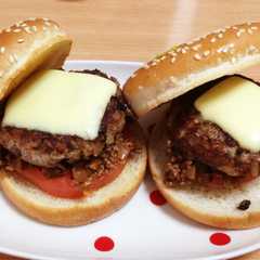 A picture of おうちでハンバーガー♡ミートソース味.