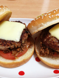 おうちでハンバーガー♡ミートソース味-レシピのメイン写真