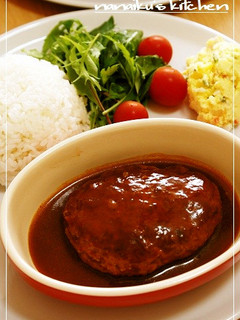 ソースにやみつき♡煮込みハンバーグ-レシピのメイン写真