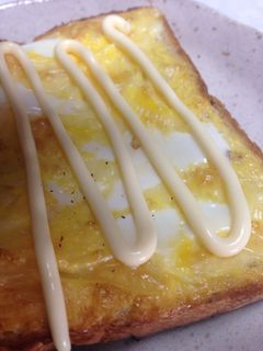 簡単☆とろたまチーズトースト-レシピのメイン写真