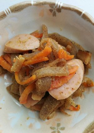 魚肉ソーセージと凍りこんにゃくの炒め煮-レシピのメイン写真