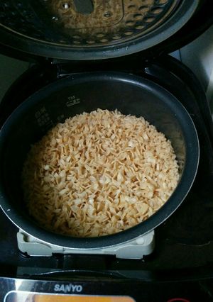 ホタテのひもの炊き込みご飯-レシピのメイン写真