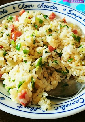 セロリの葉っぱでマヨチャーハン-レシピのメイン写真