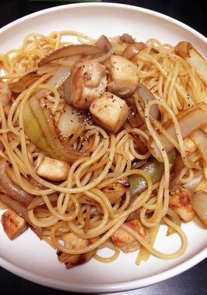 鶏肉と玉ねぎのマーガリン醤油パスタ-レシピのメイン写真