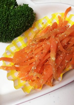お弁当にも☆人参嫌いでも食べれる人参炒め-レシピのメイン写真