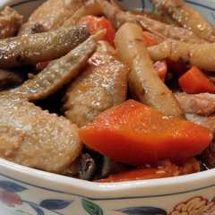 รูปของ 圧力鍋で簡単♪鶏手羽の味噌牛蒡煮