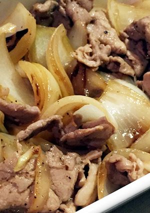 節約＆玉ねぎ消費！玉ねぎ豚コマ胡椒焼き-レシピのメイン写真