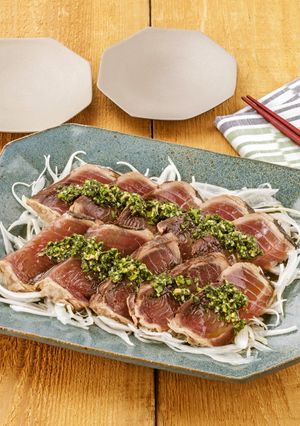 かつおたたきのサラダ風にらポンだれ-レシピのメイン写真