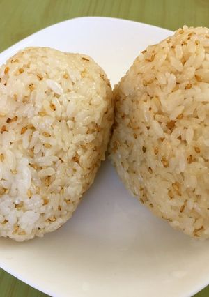 ☆醤油ゴマ チーズ 子持ち昆布 おにぎり-レシピのメイン写真