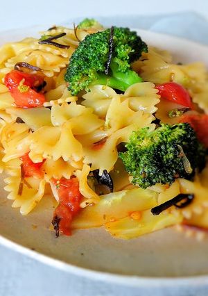 ブロッコリーとトマト、汐吹昆布のパスタ-レシピのメイン写真