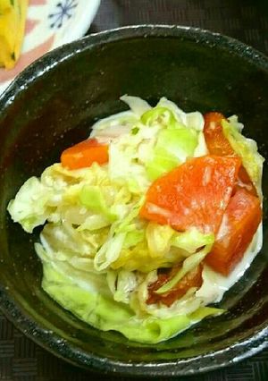 春キャベツと玉ねぎと焼き竹輪のサラダ-レシピのメイン写真