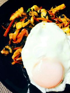 豚肉と春菊のオイスター炒め-レシピのメイン写真