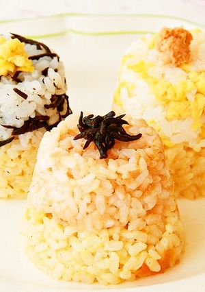 酢飯が苦手な子に！ひな祭りカップ寿司-レシピのメイン写真
