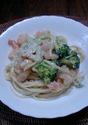 エビとブロッコリーのクリームソースパスタ-レシピのメイン写真