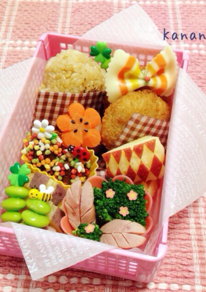 焼きおにぎり 幼稚園 お花畑お弁当-レシピのメイン写真