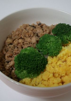 そぼろが美味しい三色丼-レシピのメイン写真