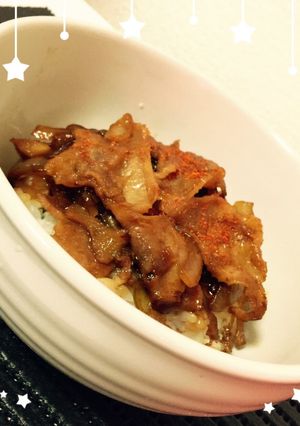 ジューシー鶏皮丼【節約レシピ】-レシピのメイン写真