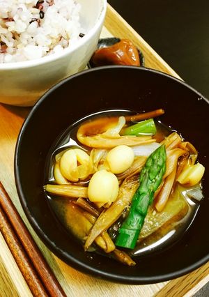 簡単♪季節の野菜と金針菜・蓮の実のみそ汁-レシピのメイン写真