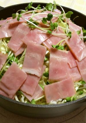 新キャベツとベーコンの味噌クリーミー鍋-レシピのメイン写真