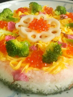ひな祭り簡単三色ちらし寿司ケーキ*-レシピのメイン写真