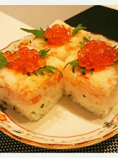 ひな祭りに♪ひし餅風押し寿司♪-レシピのメイン写真