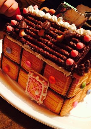 市販で簡単お菓子の家！家族や友達と！-レシピのメイン写真