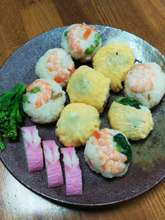 お手軽☆節約手まり寿司〜ひな祭りやお節に-レシピのメイン写真