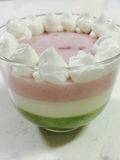 簡単!おいしい!甘さ控えめ菱餅風ムース-レシピのメイン写真
