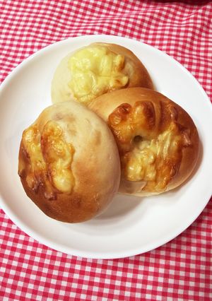 オニオンベーコンチーズマヨパン-レシピのメイン写真