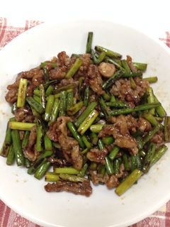 ニンニクの芽と豚肉のオイスターソース炒め-レシピのメイン写真