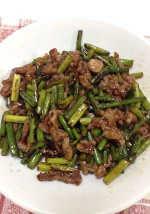 ニンニクの芽と豚肉のオイスターソース炒め-レシピのメイン写真