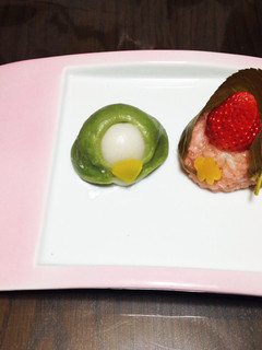 雛餅と苺雛-レシピのメイン写真