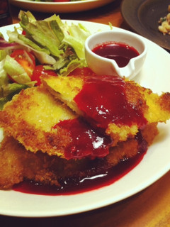 チーズカツレツにボイセンベリーソース-レシピのメイン写真