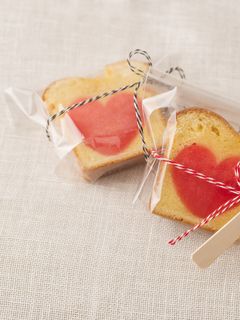 手作りパウンドケーキ、ツインハート ハート型パウンドケーキ🤍 2種類の味を焼くから 作る時間結構