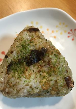 フジッコのおかか昆布入りヘルシーおにぎり-レシピのメイン写真